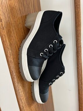 Men's Black Canvas Platform Lace-Up Sneakers